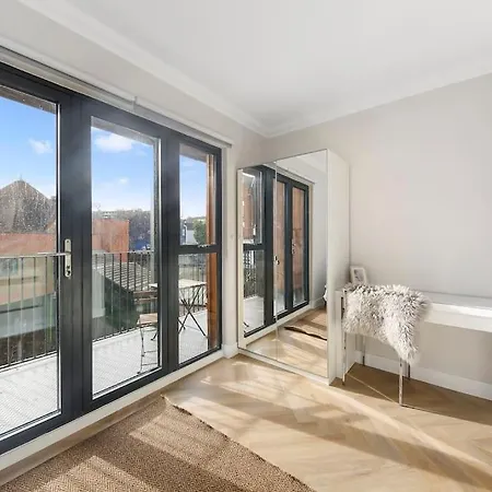 Amazing 2Bed Flat 10Min To Wimbledon Tennis Courts London Exterior photo